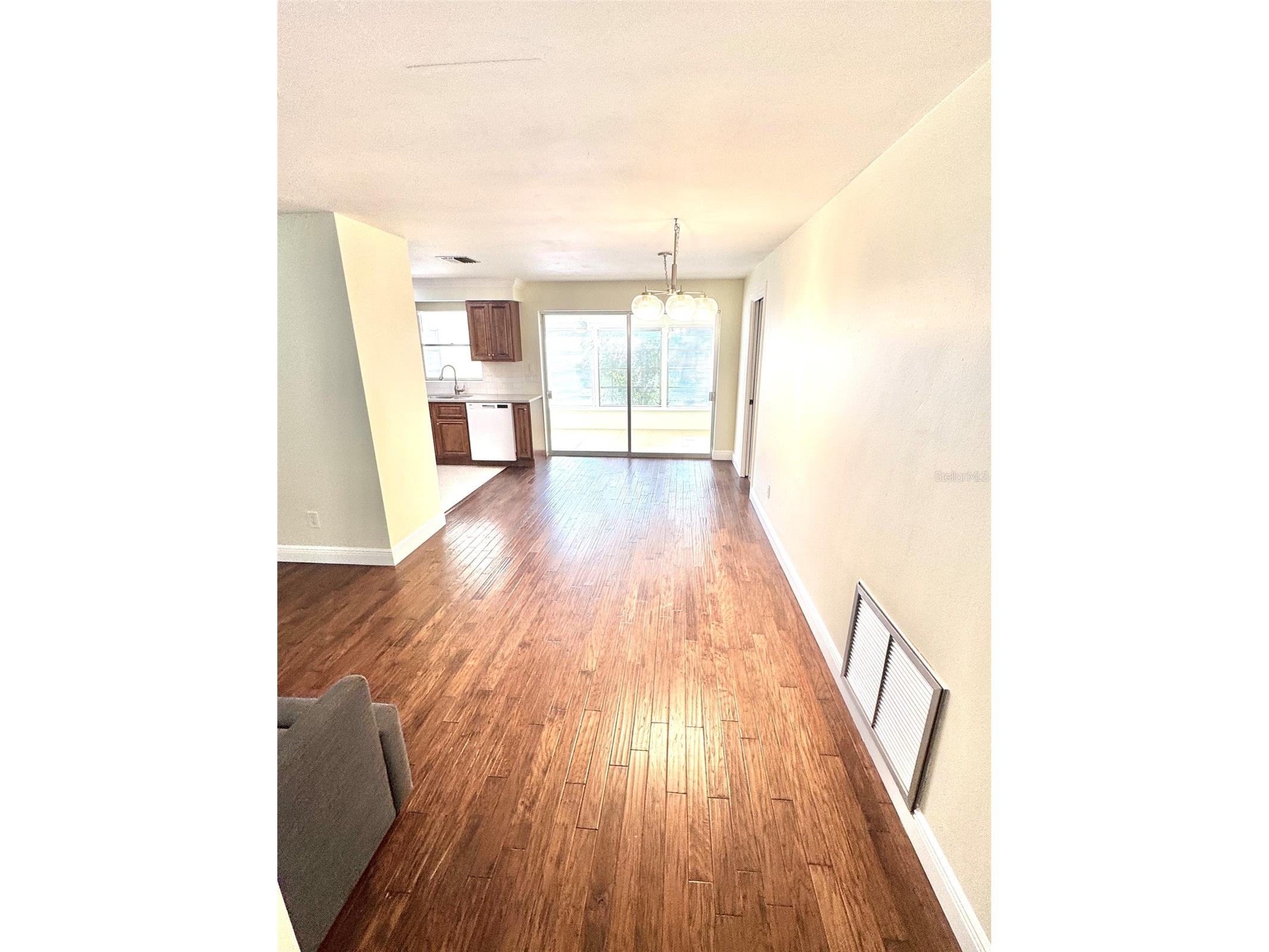 1878 Murray Avenue Clearwater FL 33755 TB8525613 image5