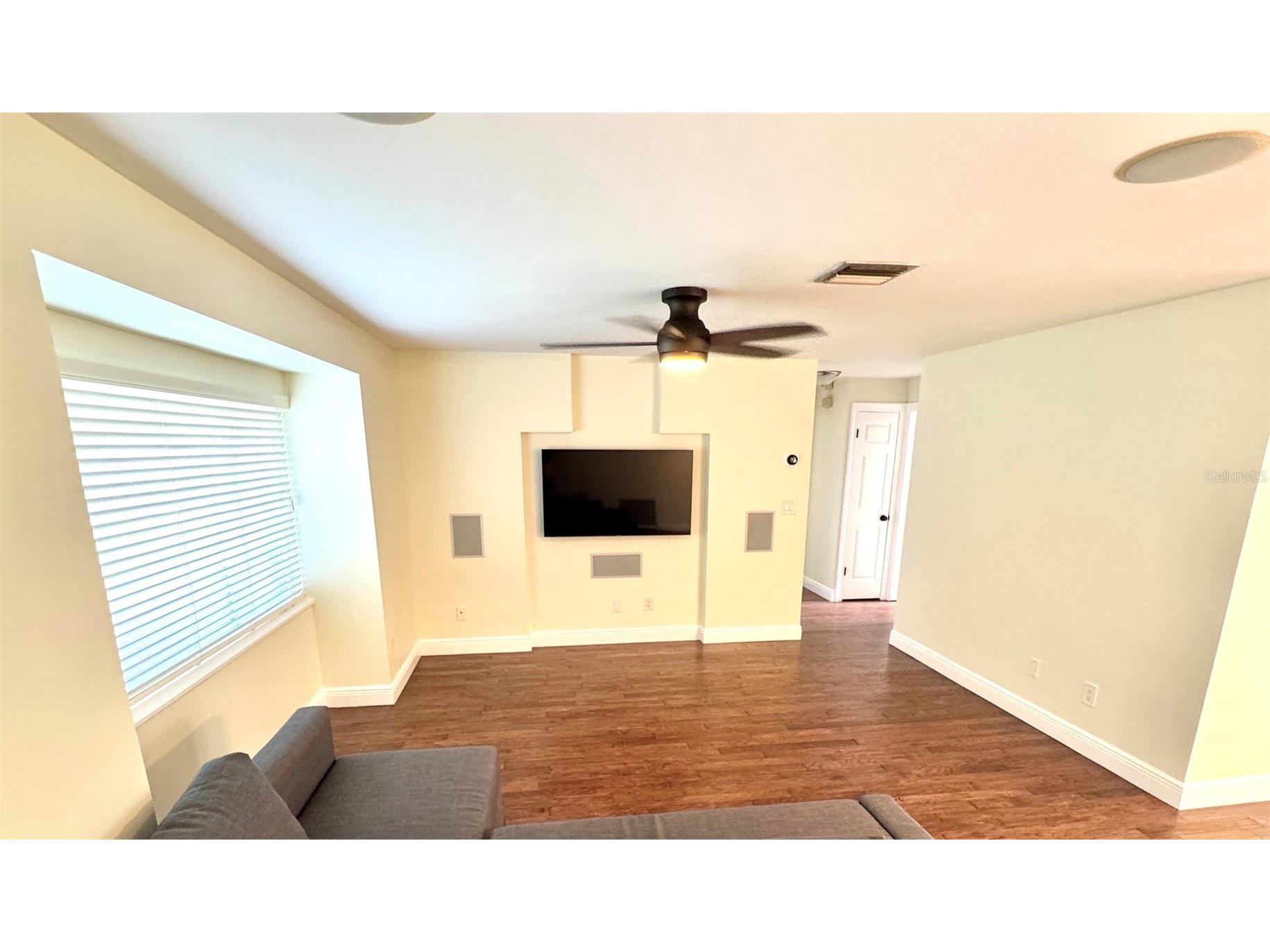 1878 Murray Avenue Clearwater FL 33755 TB8525613 image7