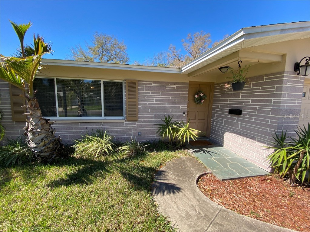 1878 Princeton Drive Clearwater FL 33765 U8190671 image1