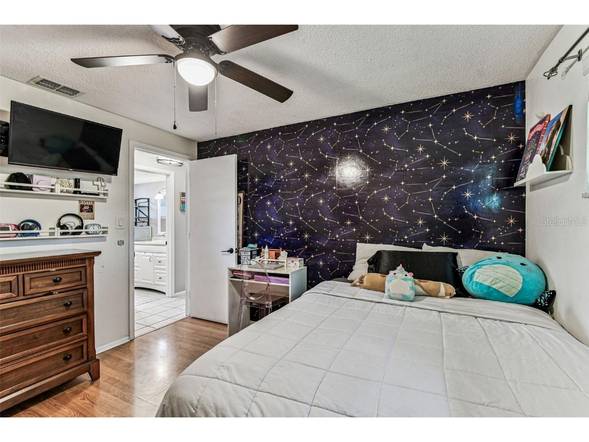 1878 Princeton Drive Clearwater FL 33765 TB8436558 image17