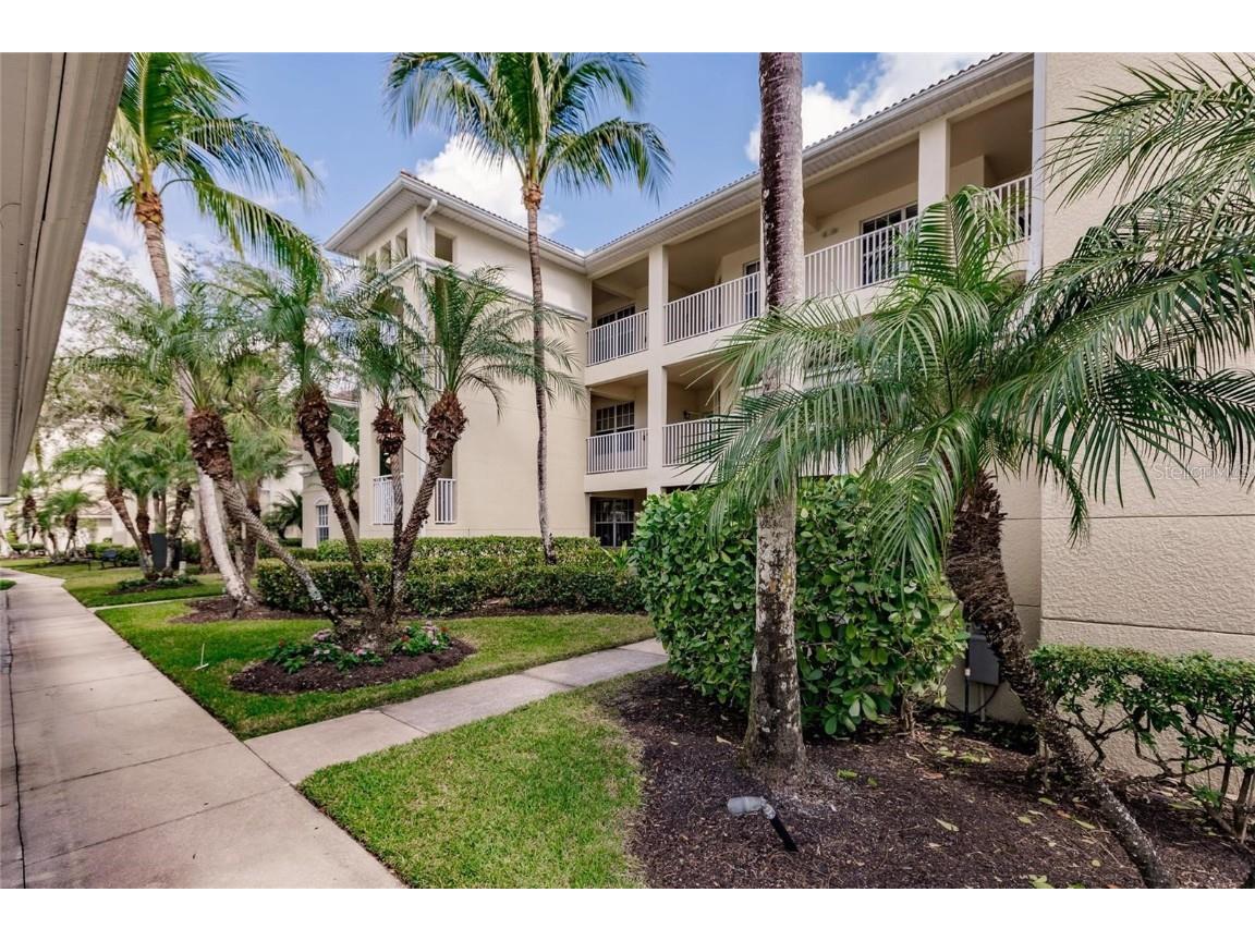 1878 Tarpon Bay Drive S #102 Naples FL 34119 O6353104 image2