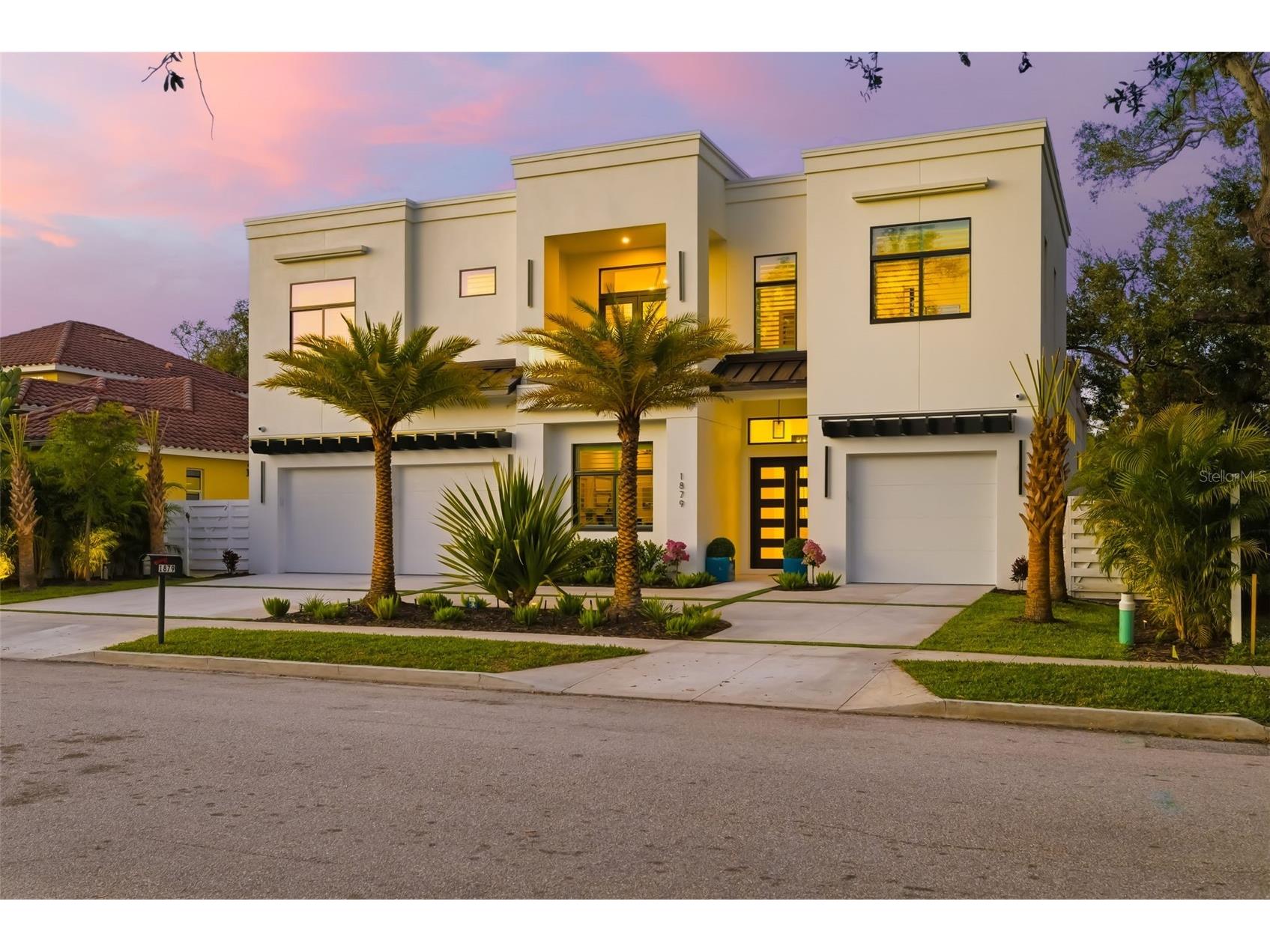 1879 Hibiscus Street Sarasota FL 34239 A4677284 image2