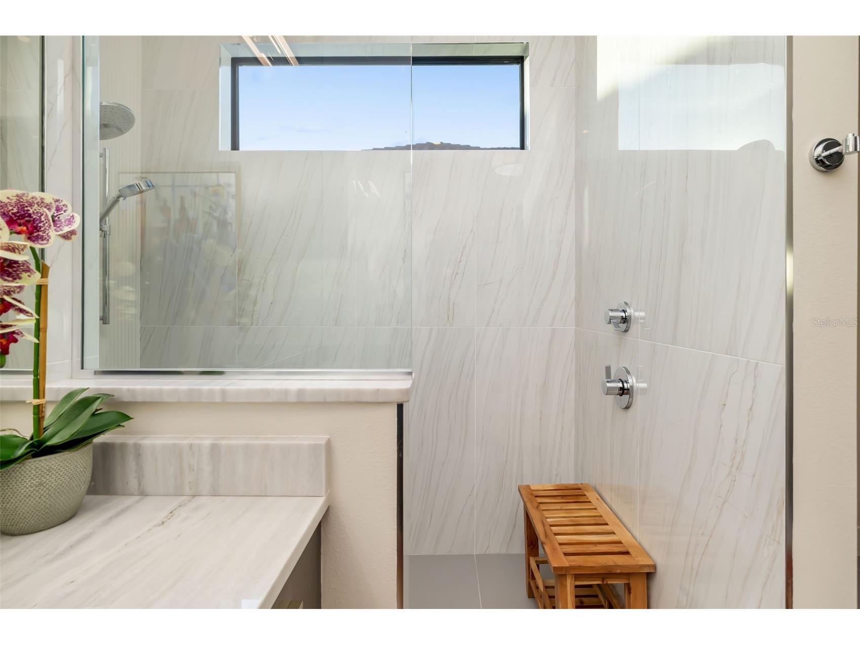 1879 Hibiscus Street Sarasota FL 34239 A4677284 image32