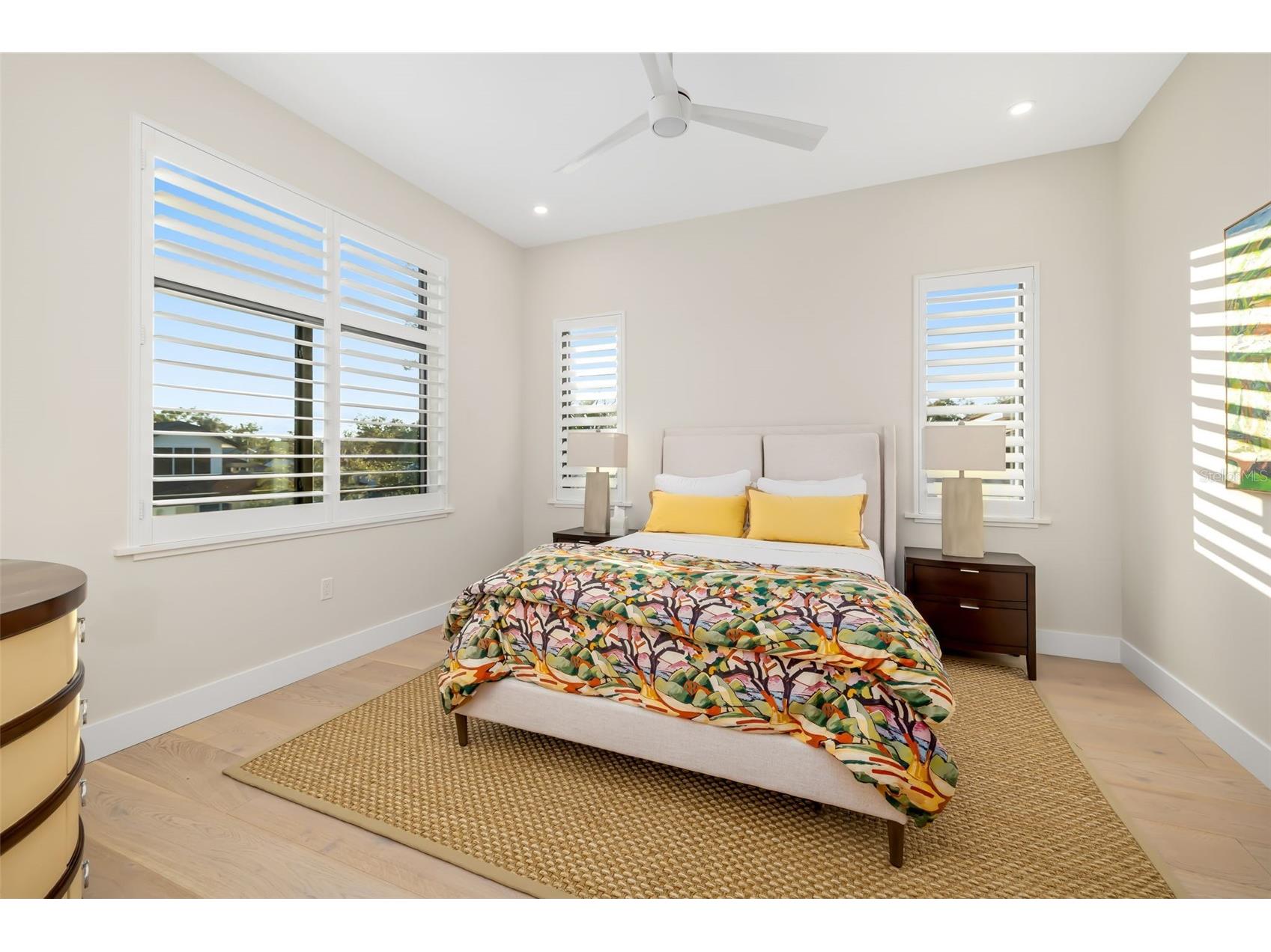 1879 Hibiscus Street Sarasota FL 34239 A4677284 image50