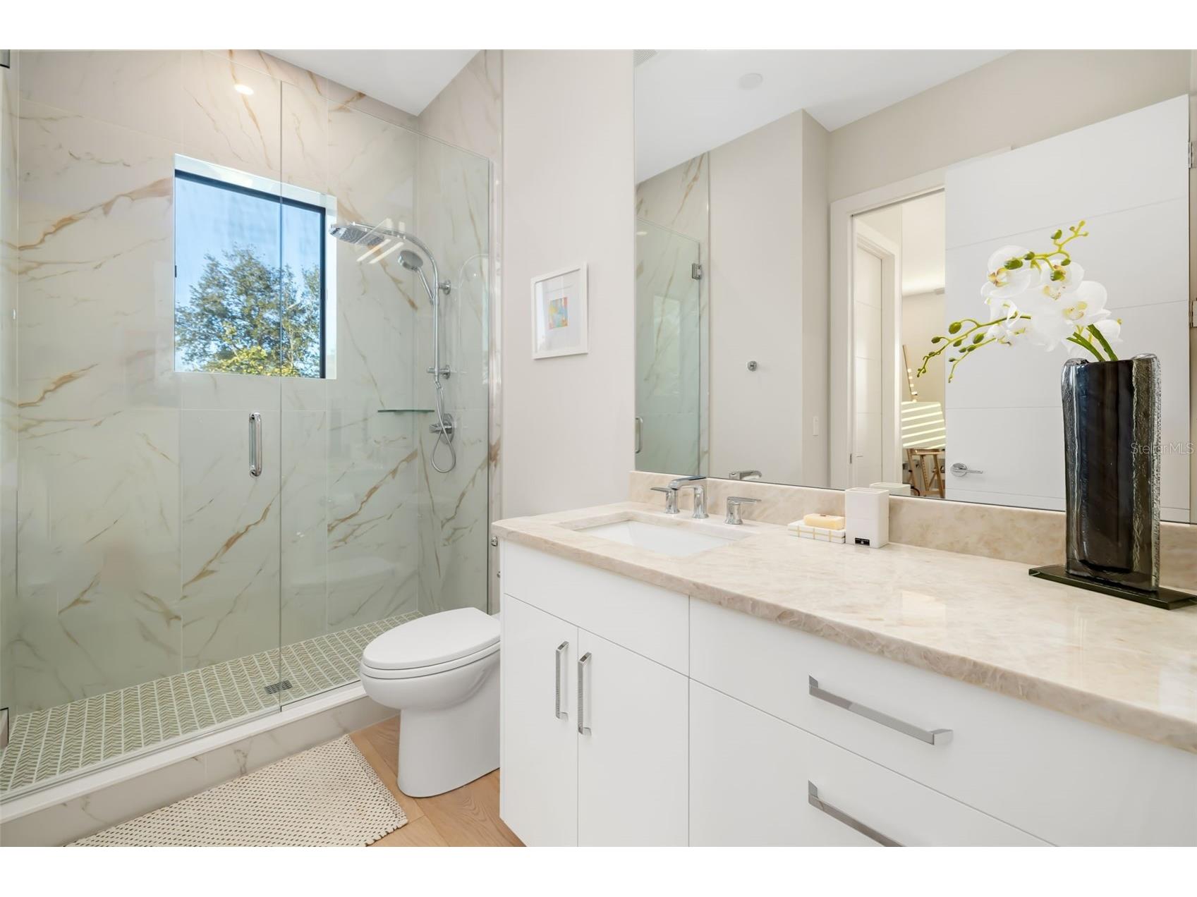 1879 Hibiscus Street Sarasota FL 34239 A4677284 image54