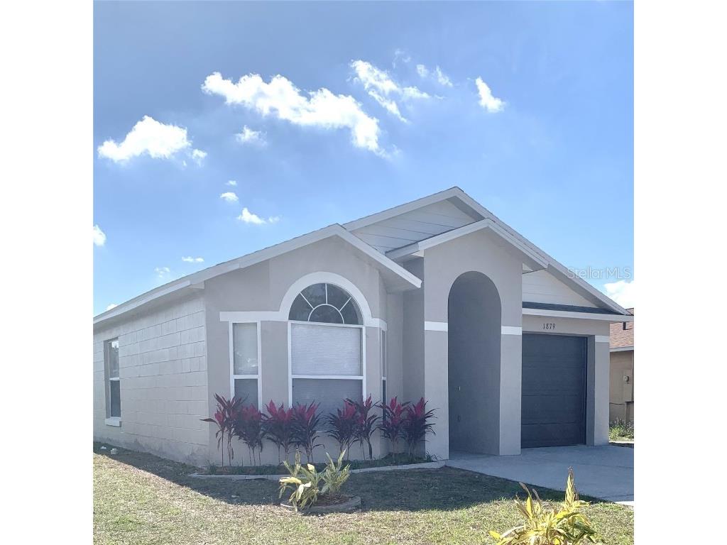 1879 Spruce Ridge Drive Orlando FL 32808 O6270295 image1