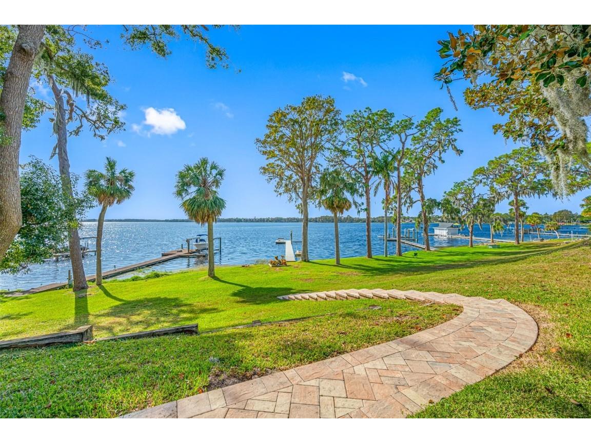 188 George Street S Tarpon Springs FL 34688 - LAKE TARPON TB8320394 image1