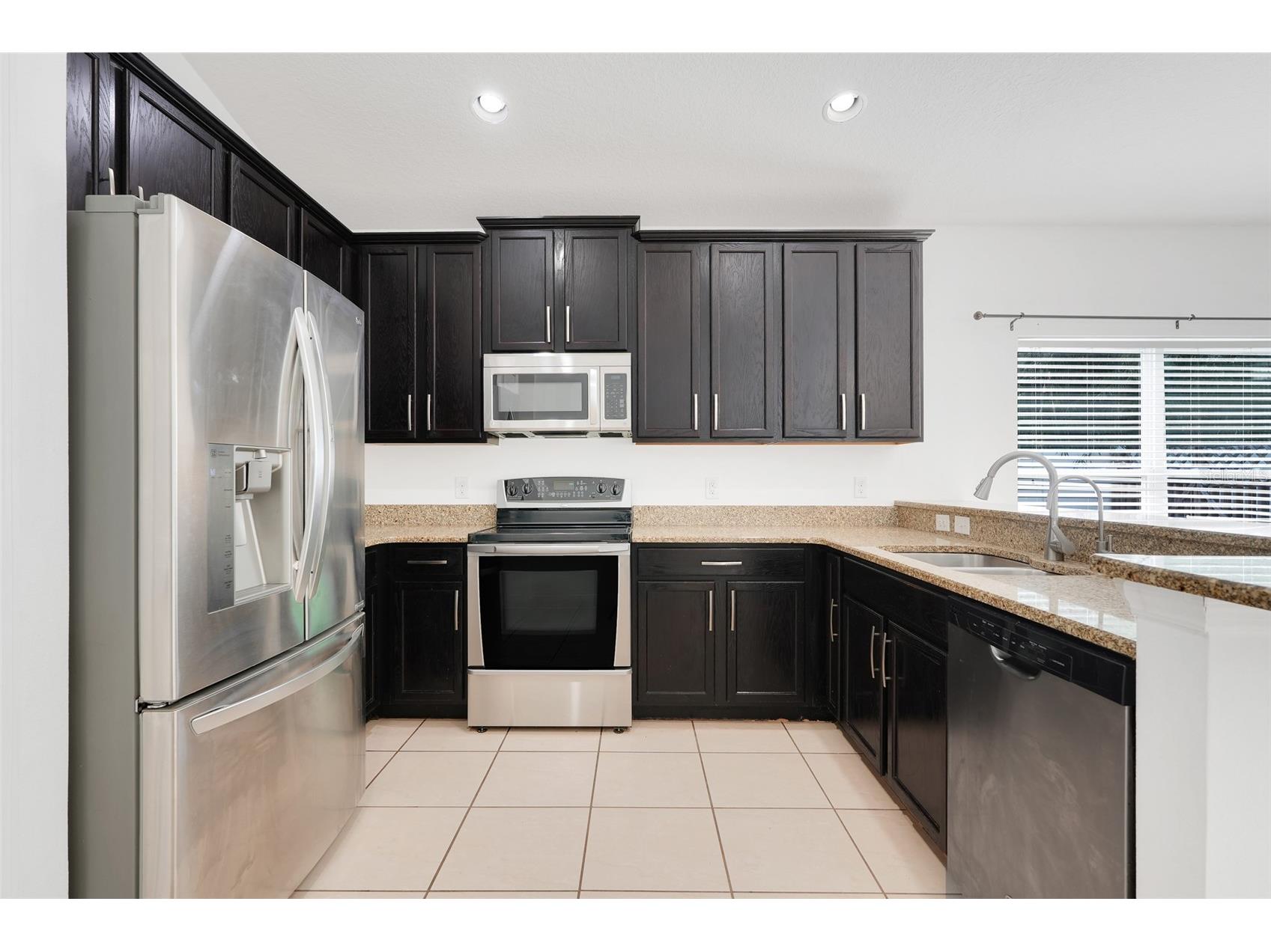 188 Whispering Pines Way Davenport FL 33837 S5142379 image8