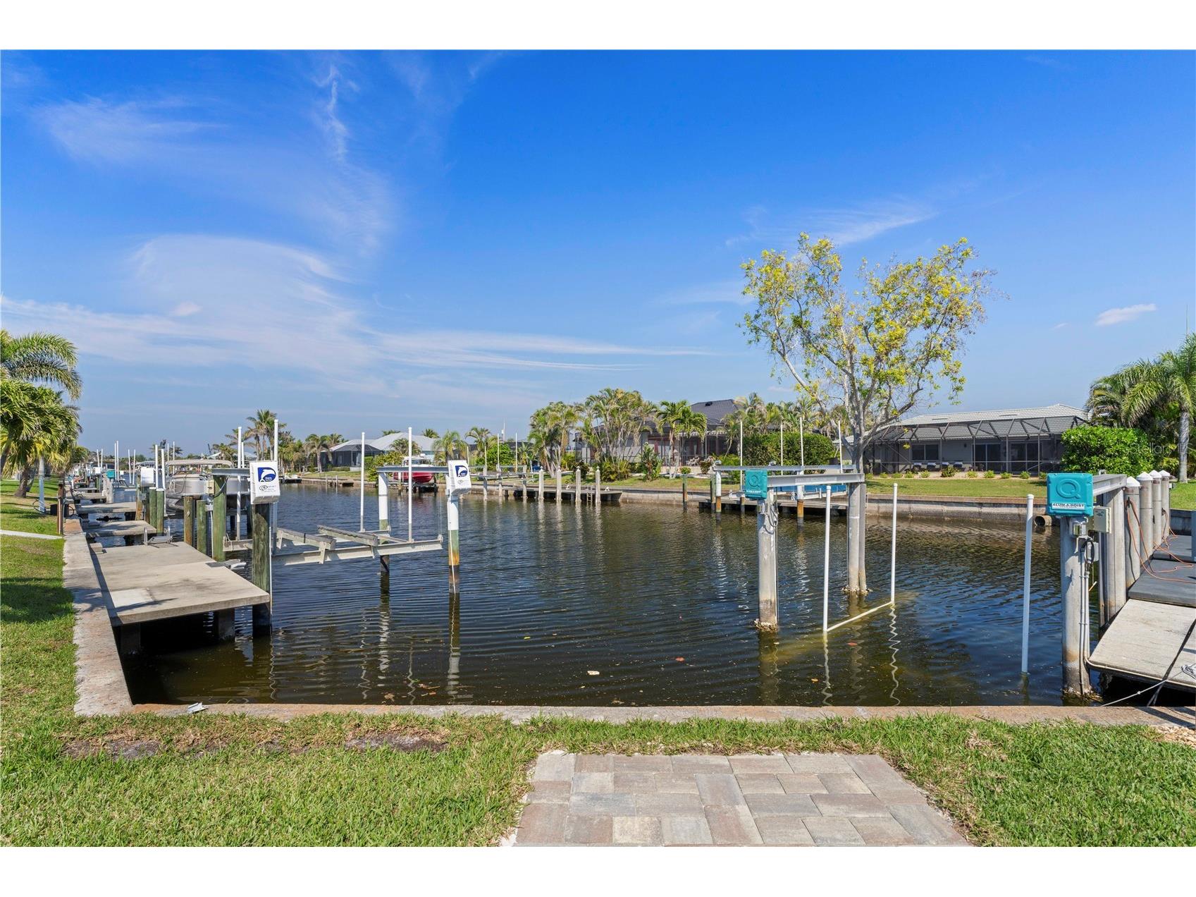1880 Aqui Esta Drive Punta Gorda FL 33950 - LADYFISH BAY CANAL C7526238 image4