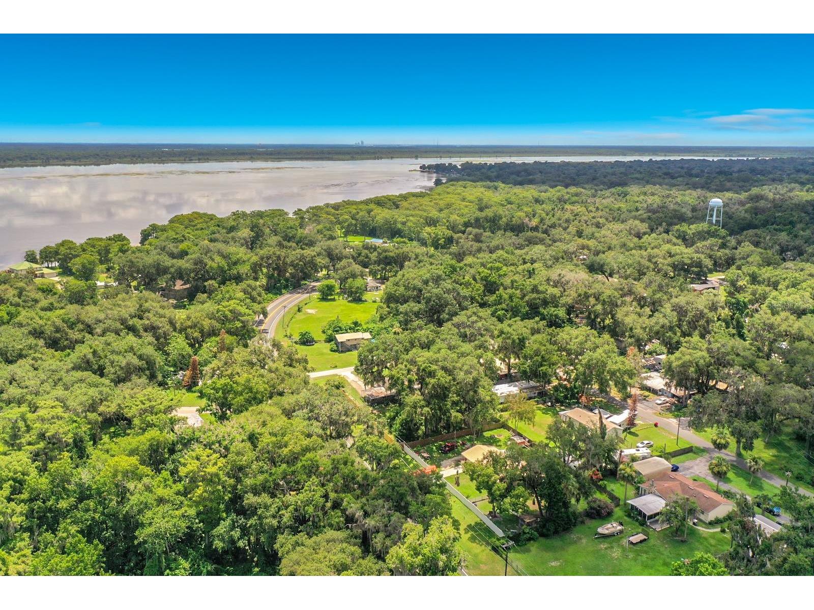 1880 Cr 422 Lake Panasoffkee FL 33538 D6147923 image44