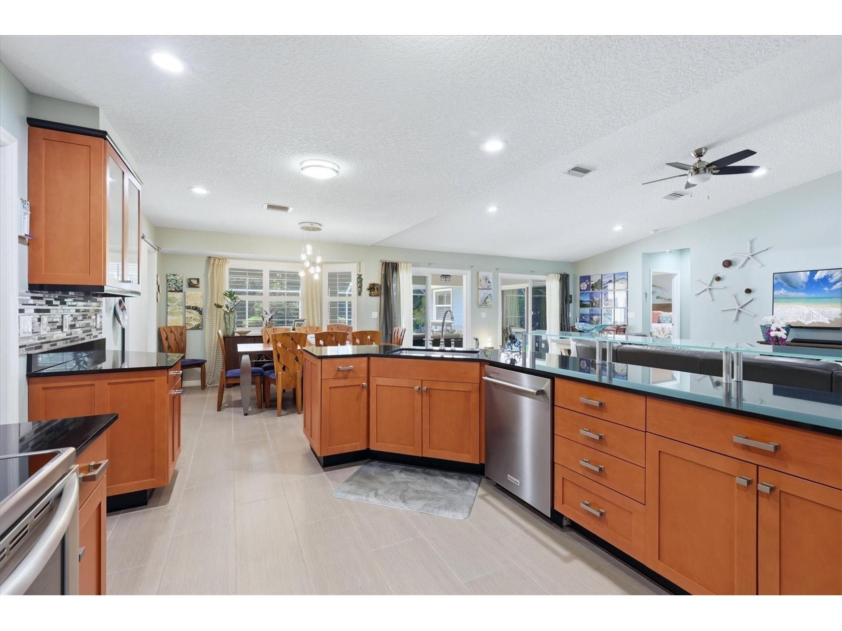 1880 Loma Linda Street Sarasota FL 34239 A4688301 image13
