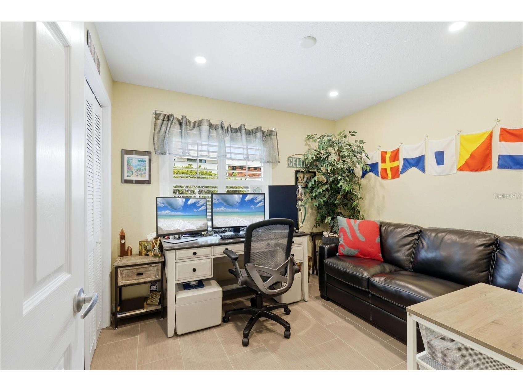 1880 Loma Linda Street Sarasota FL 34239 A4688301 image22