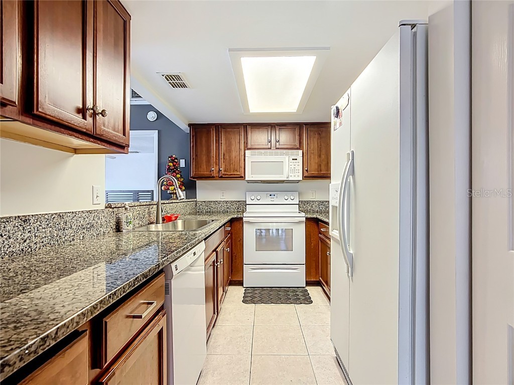 1880 N Crystal Lake Drive #12 Lakeland FL 33801 L4956272 image16