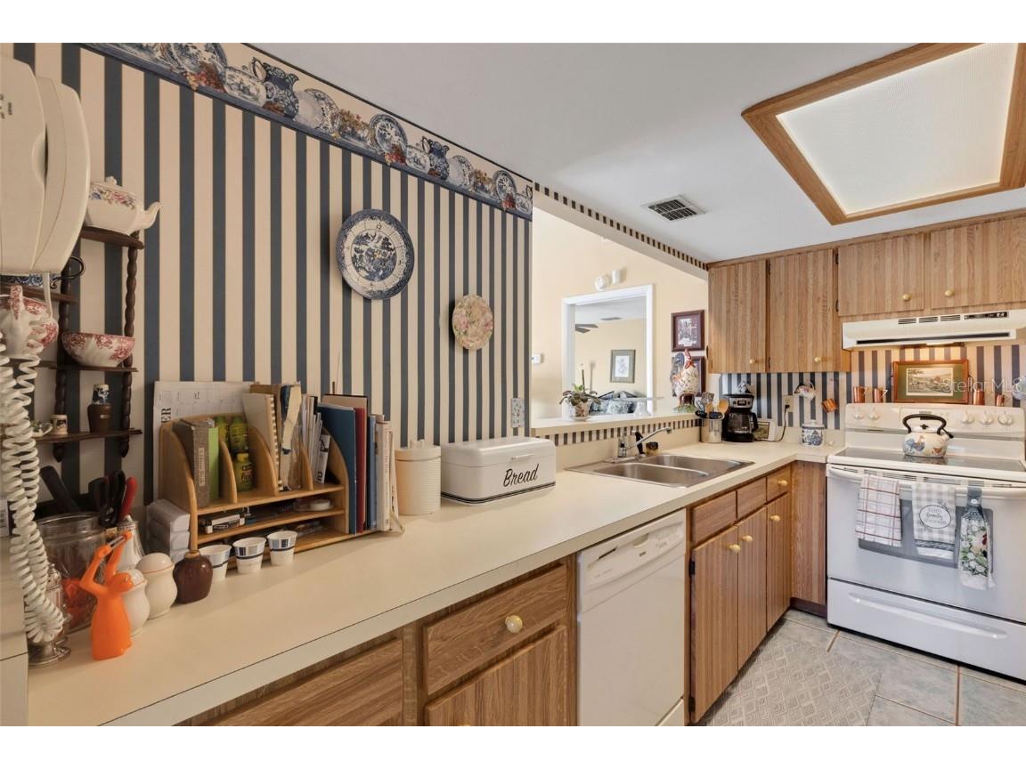 1880 N Crystal Lake Drive #26 Lakeland FL 33801 L4956835 image9