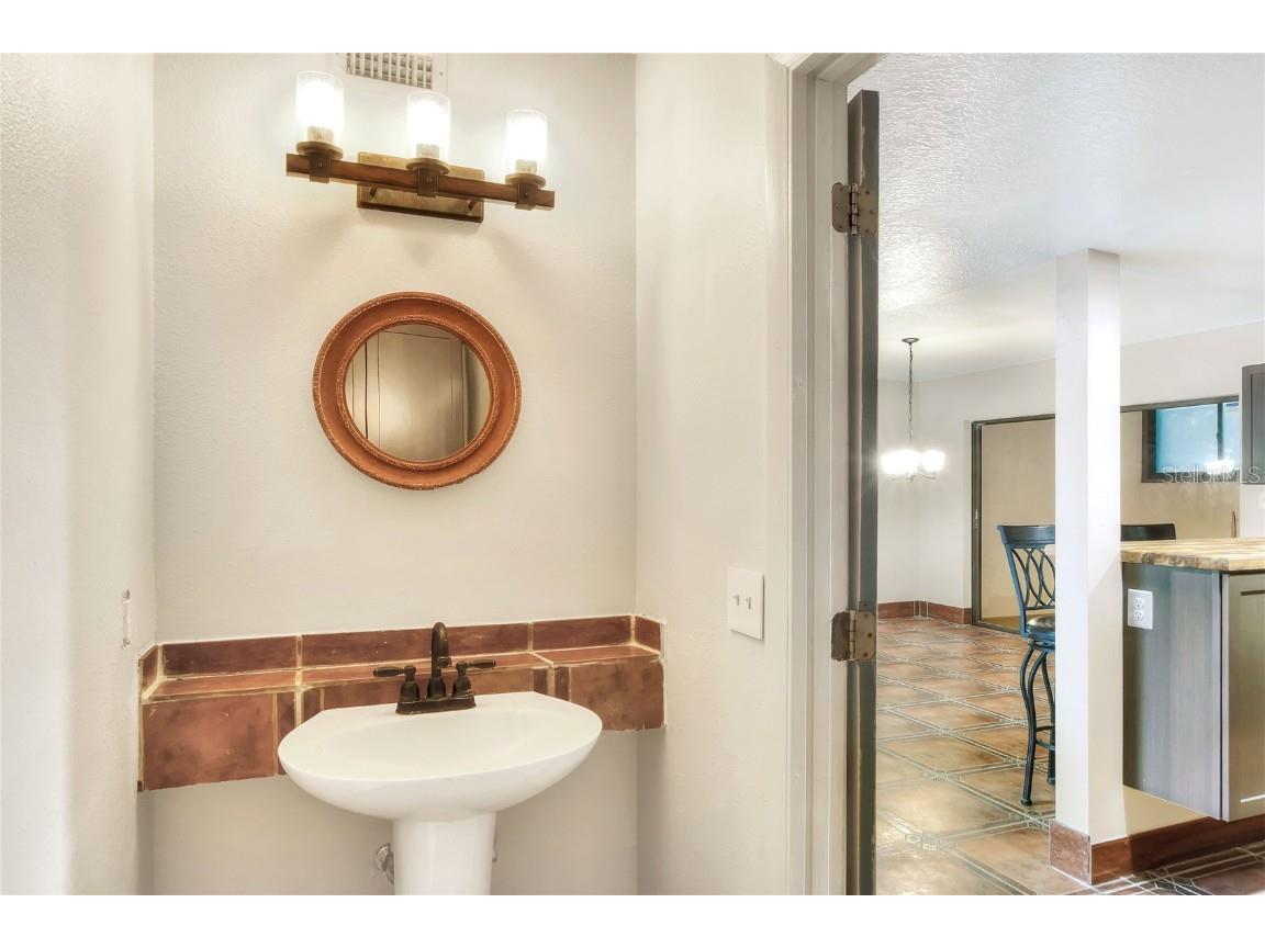 1880 N Crystal Lake Drive #4 Lakeland FL 33801 L4950740 image14