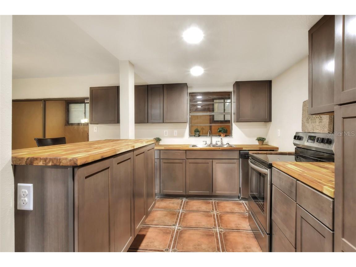 1880 N Crystal Lake Drive #4 Lakeland FL 33801 L4950740 image16