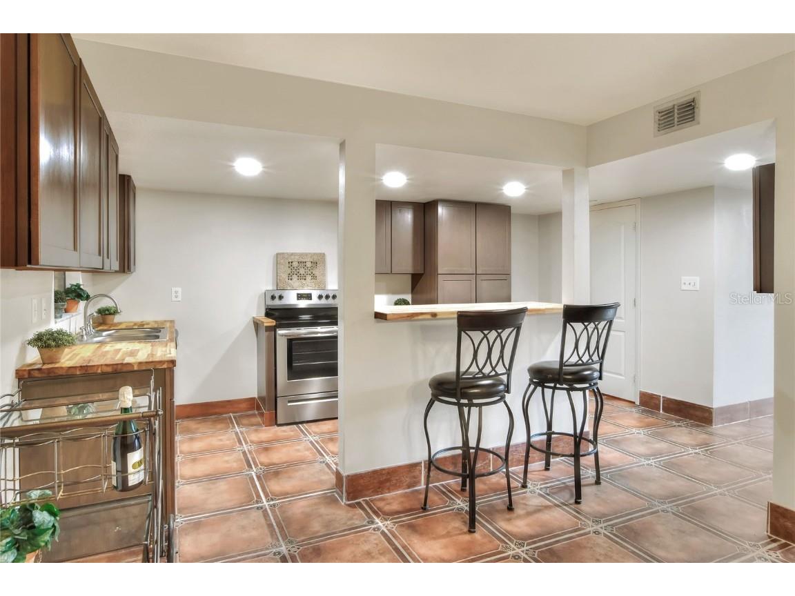 1880 N Crystal Lake Drive #4 Lakeland FL 33801 L4950740 image19