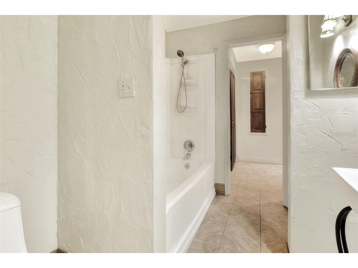 1880 N Crystal Lake Drive #4 Lakeland FL 33801 L4950740 image30