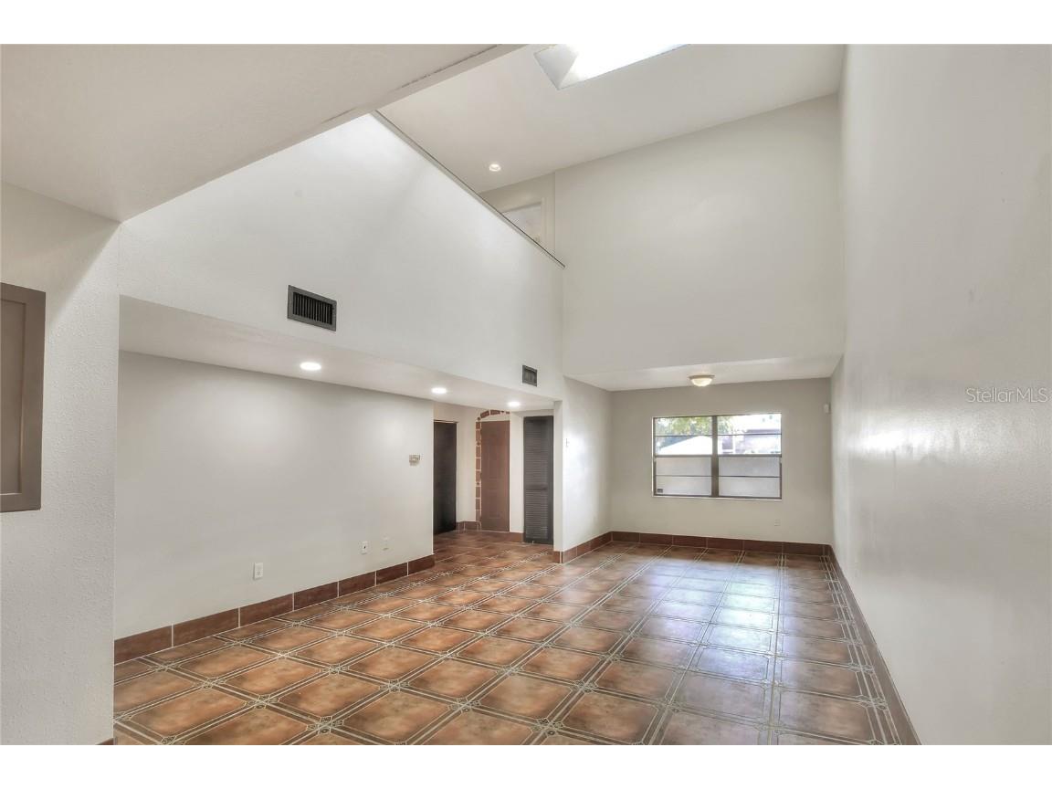 1880 N Crystal Lake Drive #4 Lakeland FL 33801 L4950740 image7