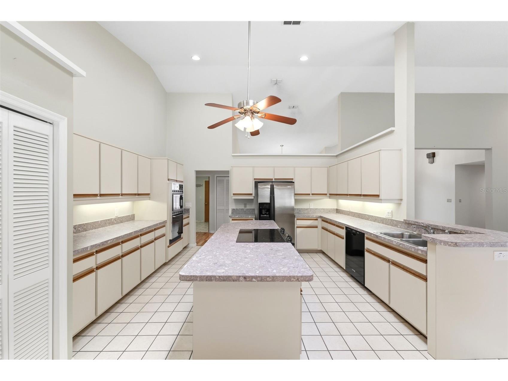 18805 Kelly Road Spring Hill FL 34610 W7884407 image11