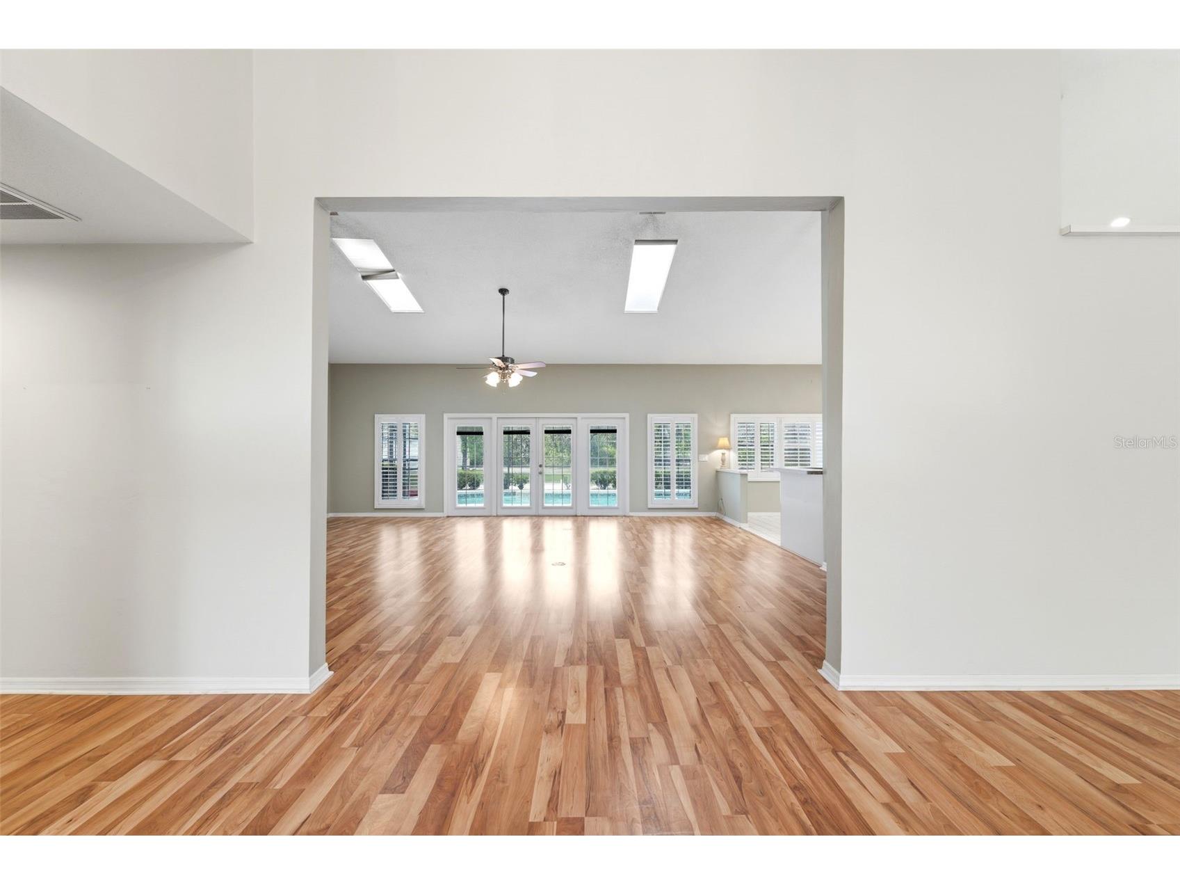 18805 Kelly Road Spring Hill FL 34610 W7884407 image3