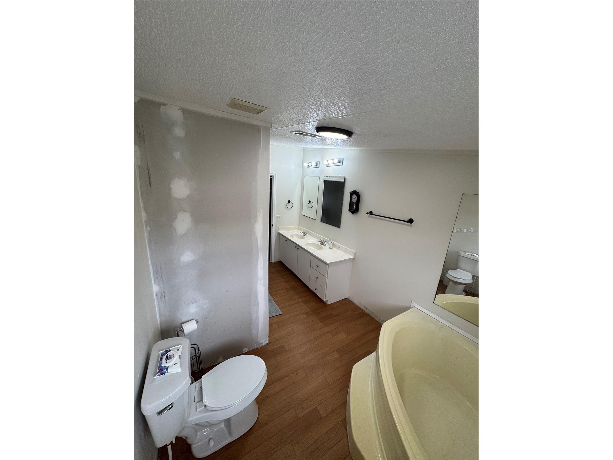 18806 Monroe Avenue Orlando FL 32820 O6372693 image48