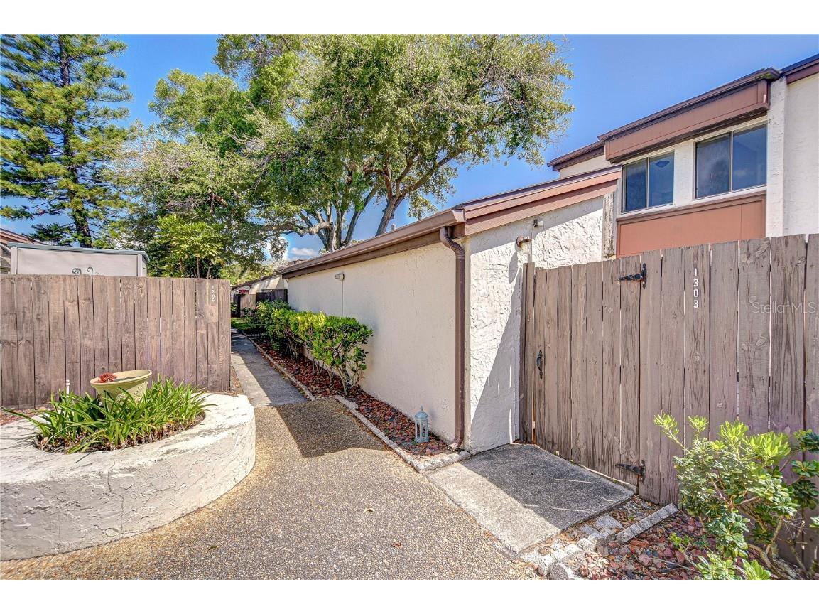 1881 N Hercules Avenue #1303 Clearwater FL 33765 TB8376148 image1