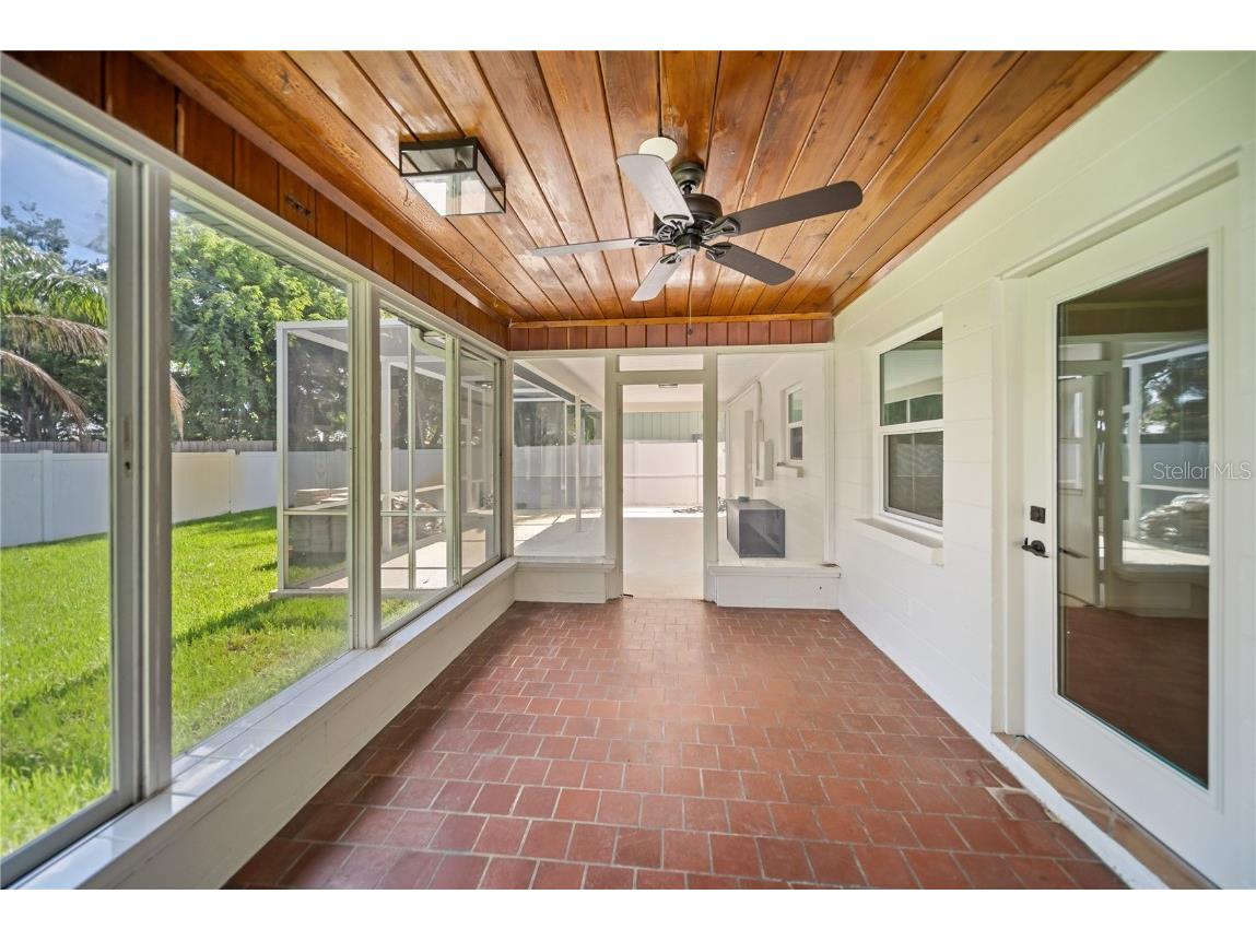 1881 Orchid Street Sarasota FL 34239 A4656488 image35
