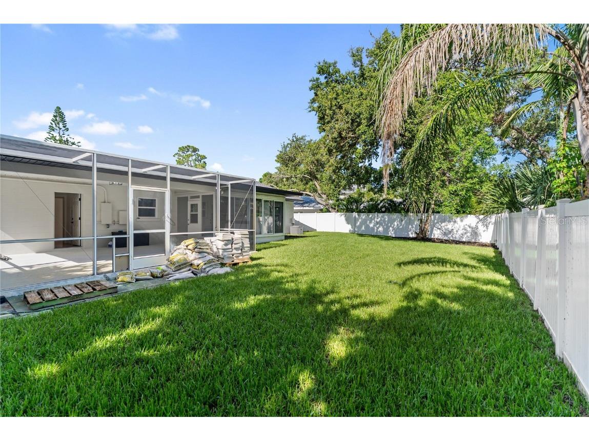1881 Orchid Street Sarasota FL 34239 A4656488 image39