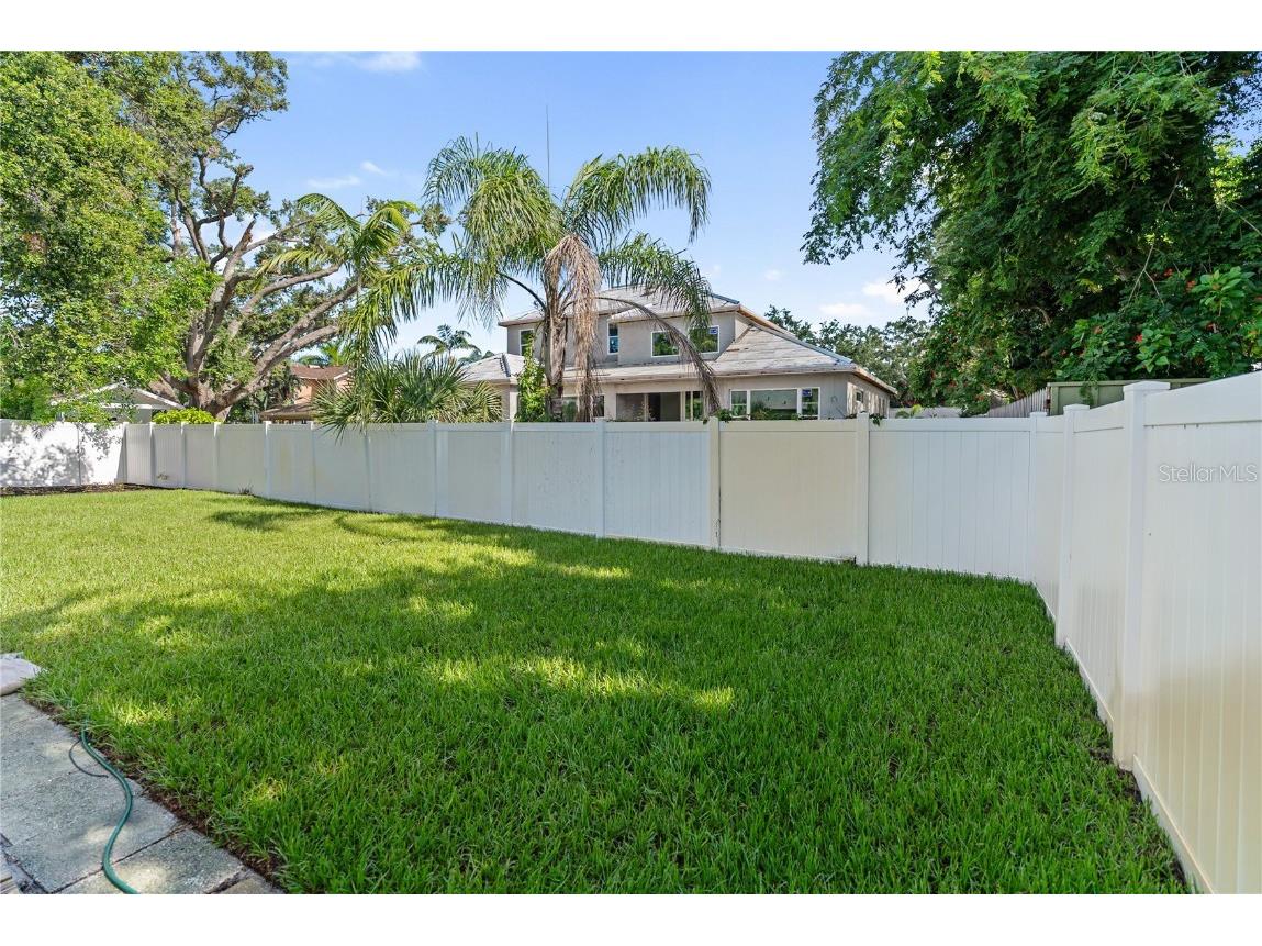 1881 Orchid Street Sarasota FL 34239 A4656488 image42