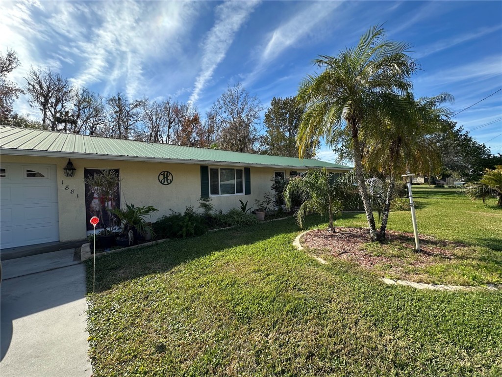 1881 Riveredge Drive Astor FL 32102 - ST JOHN'S RIVER V4939806 image1