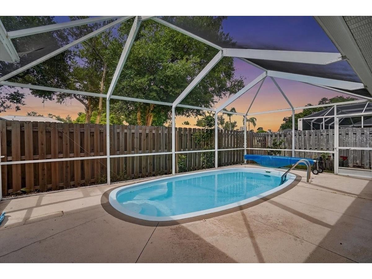 1881 Summer Walk Circle Sarasota FL 34232 A4695685 image30