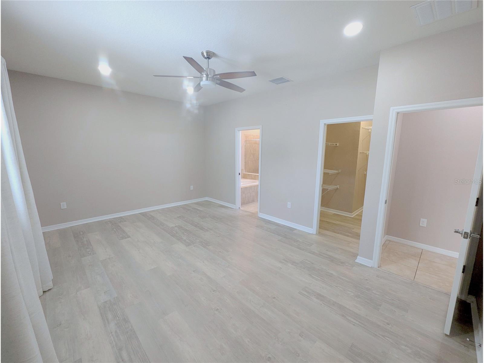 18810 Birchwood Groves Drive Lutz FL 33558 TB8502255 image14
