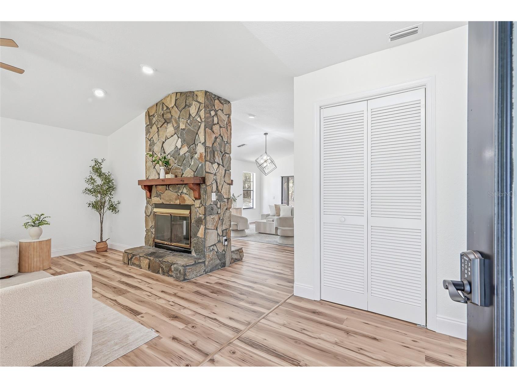 18815 Gracie Lee Street Spring Hill FL 34610 TB8521674 image3