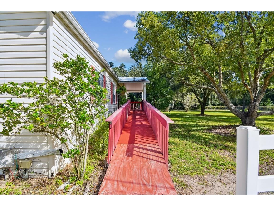 18818 Holly Pine Trail Lithia FL 33547 TB8436398 image11