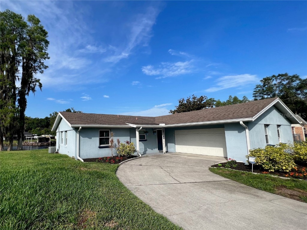 18818 Tracer Drive Lutz FL 33549 - KEENE LAKE T3448840 image1