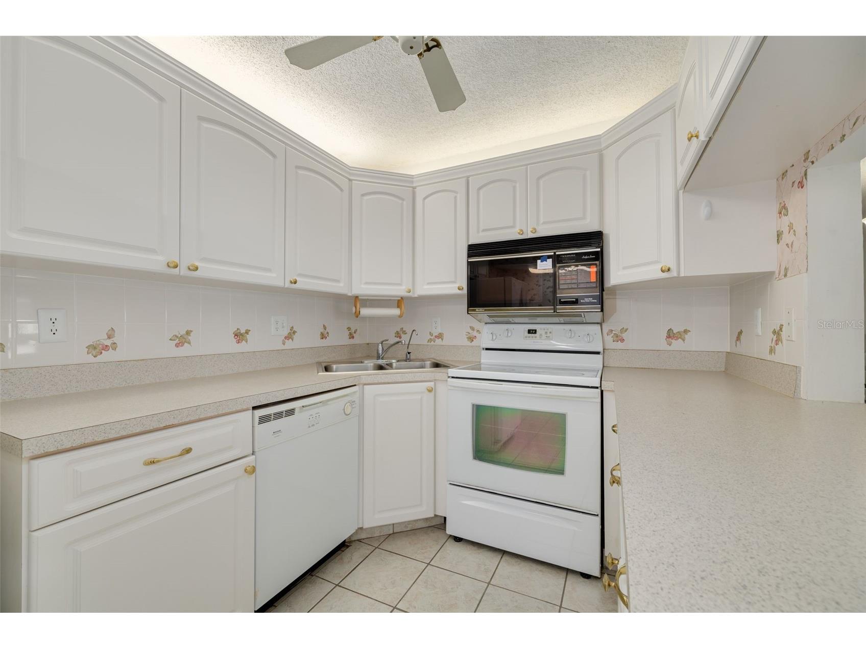 1882 Pine Ridge Way W #C2 Palm Harbor FL 34684 TB8528807 image13