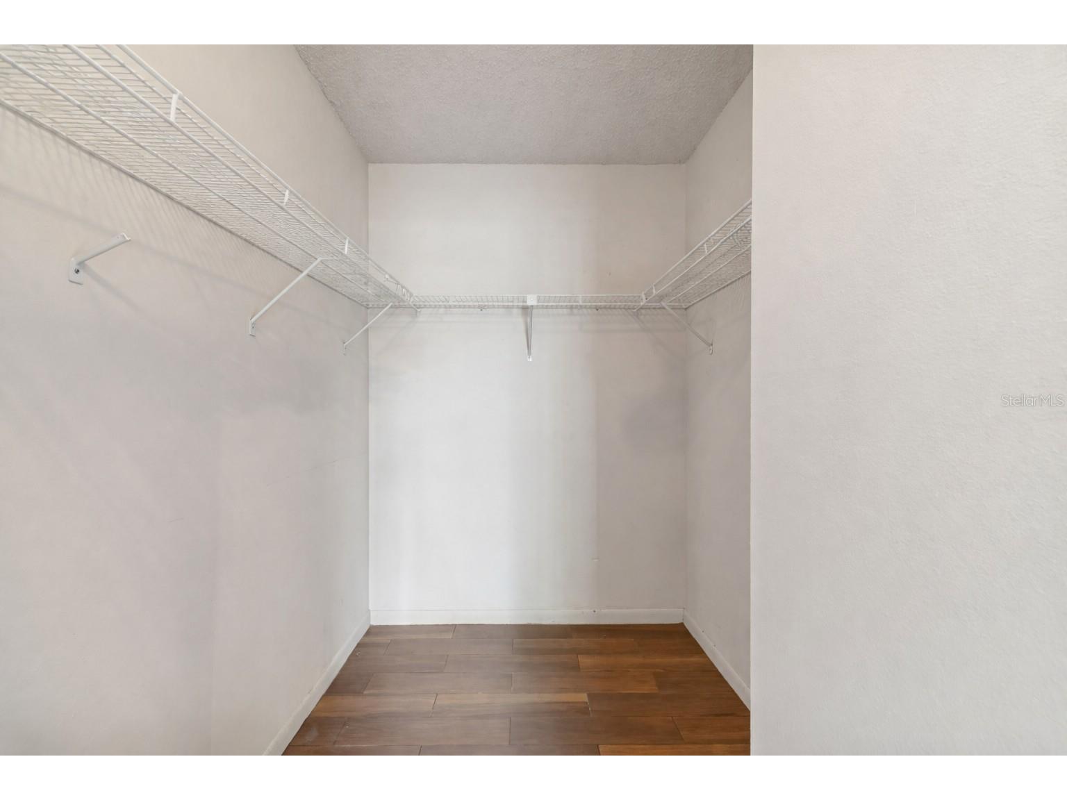 1882 Pine Ridge Way W #E1 Palm Harbor FL 34684 TB8463888 image13