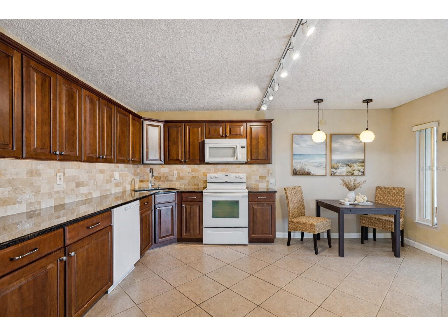 1882 Pine Ridge Way W #E1 Palm Harbor FL 34684 TB8463888 image6