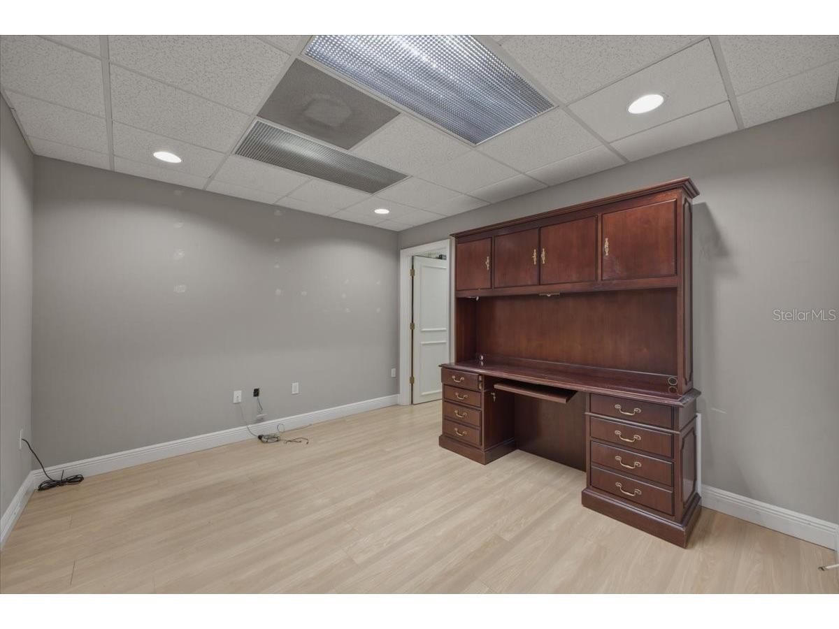 1882 Porter Lake Drive #103 106 107 108 Sarasota FL 34240 A4688083 image10
