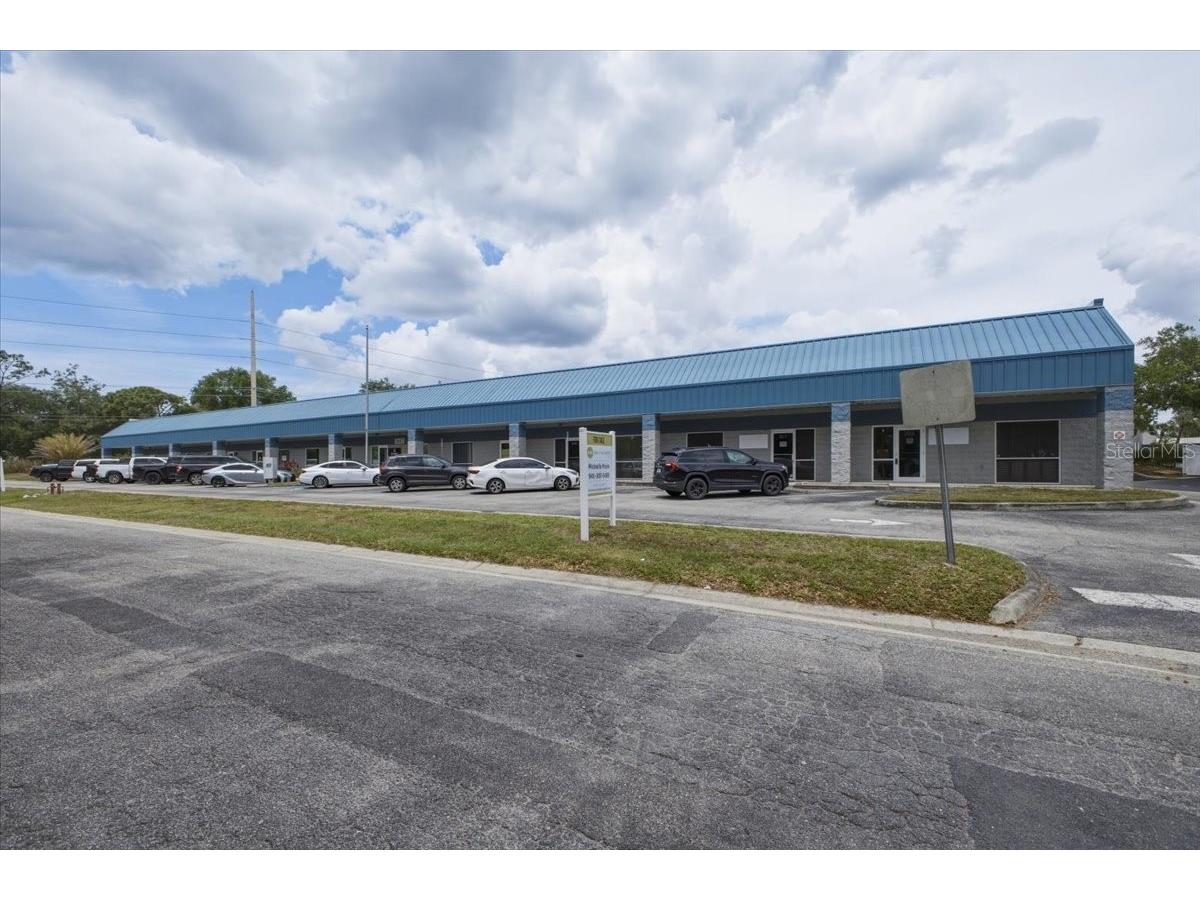 1882 Porter Lake Drive #107/108 Sarasota FL 34240 A4688060 image1
