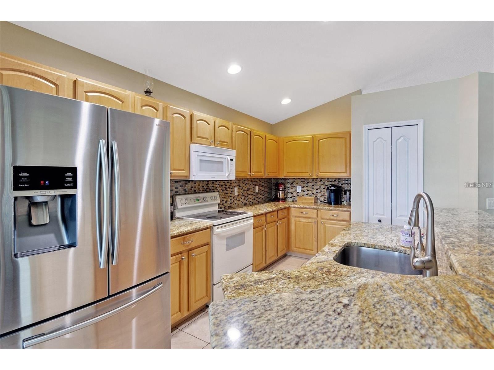 18821 Maisons Drive Lutz FL 33558 TB8483442 image10