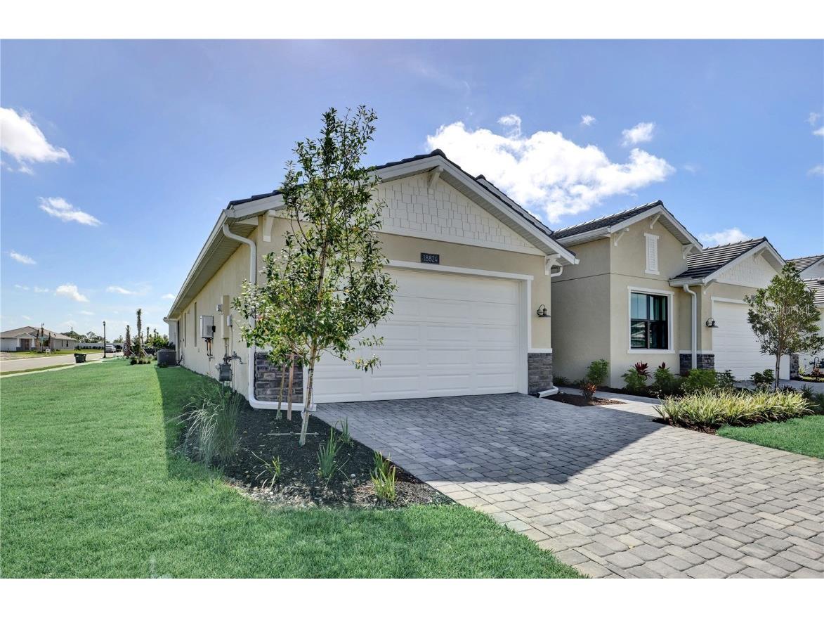 18824 Dayspring Place Venice FL 34293 A4624248 image1