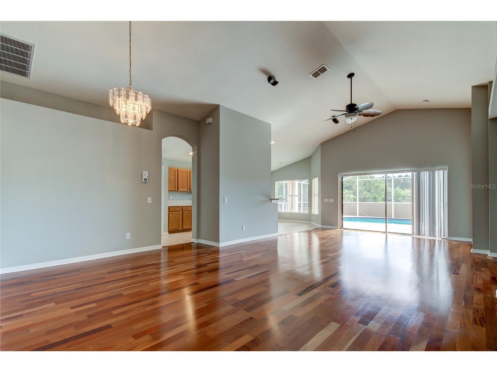18829 Maisons Drive Lutz FL 33558 TB8513818 image16