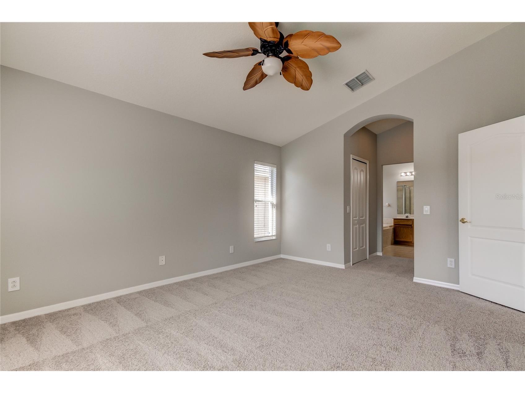 18829 Maisons Drive Lutz FL 33558 TB8513818 image40