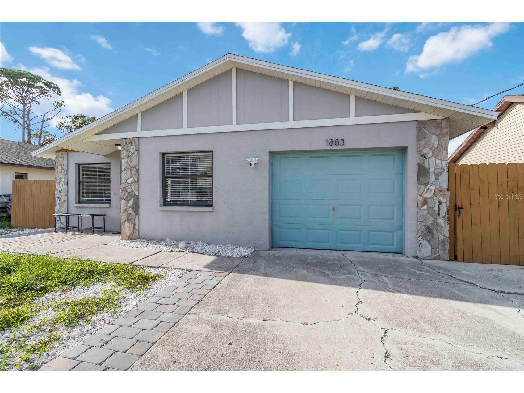 1883 Mova Street Sarasota FL 34231 TB8509434 image2