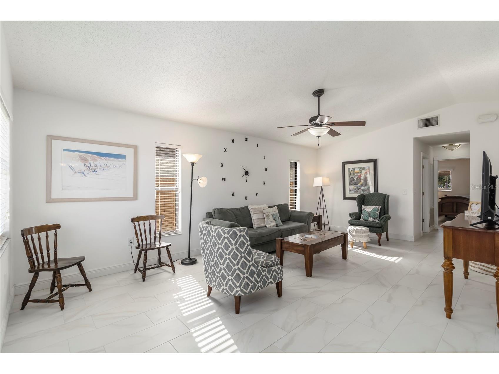 1883 Mova Street Sarasota FL 34231 TB8509434 image4