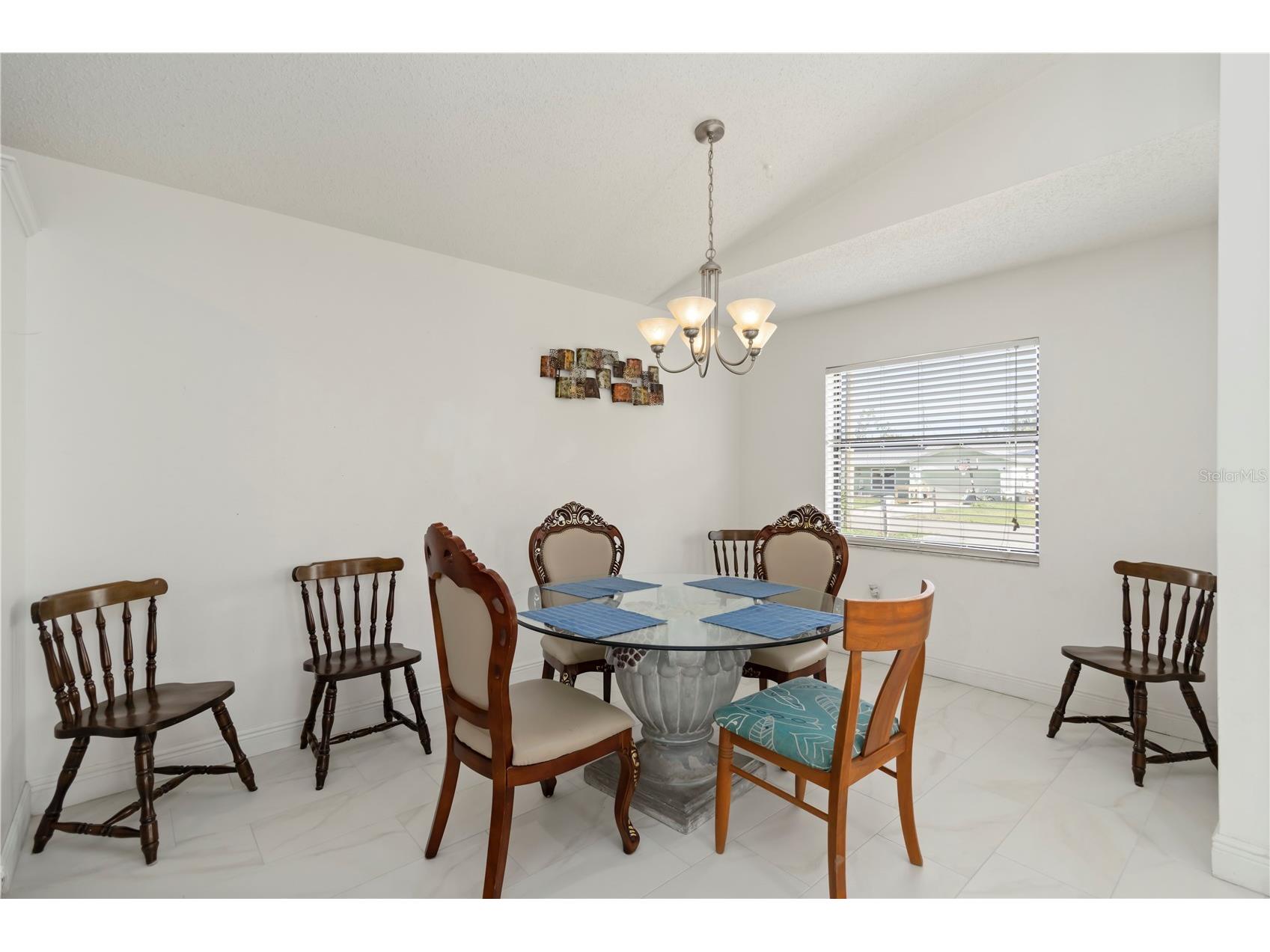 1883 Mova Street Sarasota FL 34231 TB8509434 image6