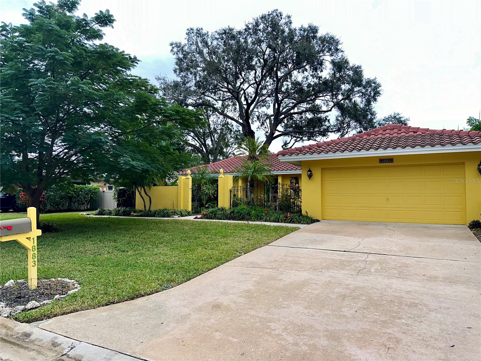 1883 Riviera Circle Sarasota FL 34232 A4692248 image45