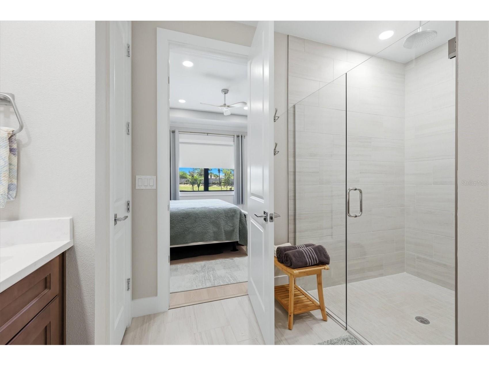 18839 Dayspring Place Venice FL 34293 A4697668 image34